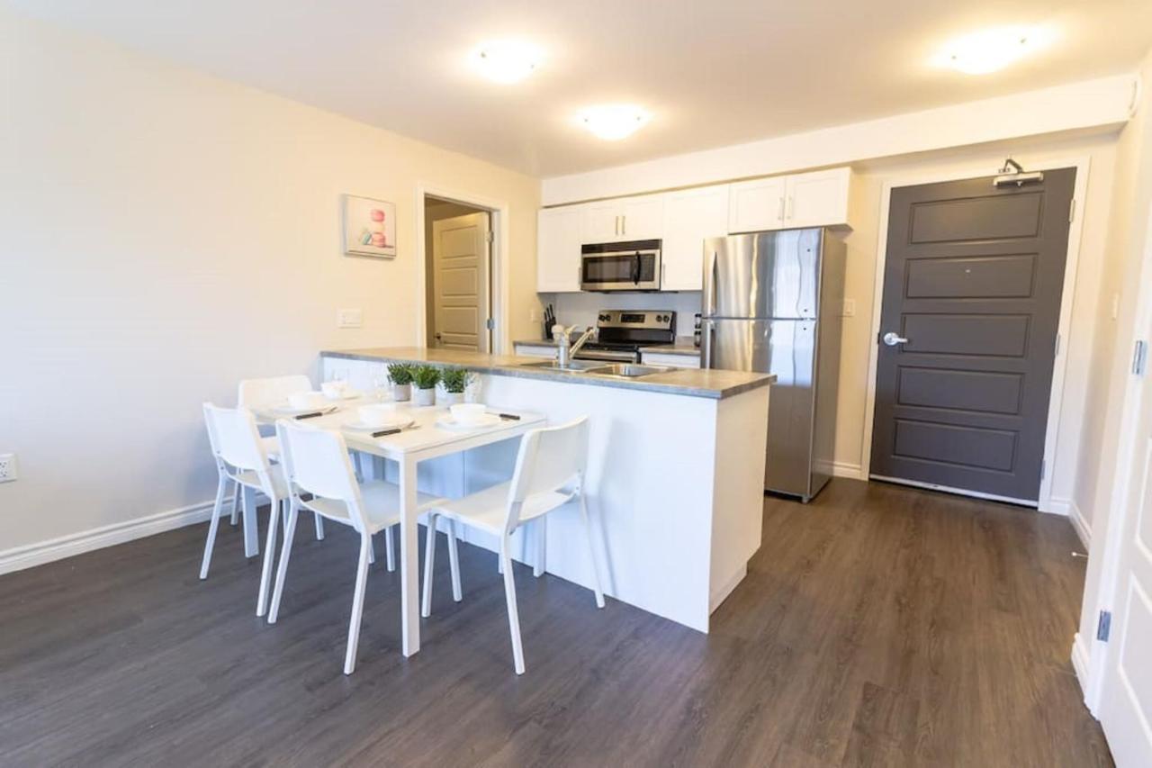 Newly Renovated Modern Condo Near Hospital, Unb Patio & Parking Coffee เซนต์จอห์น ภายนอก รูปภาพ